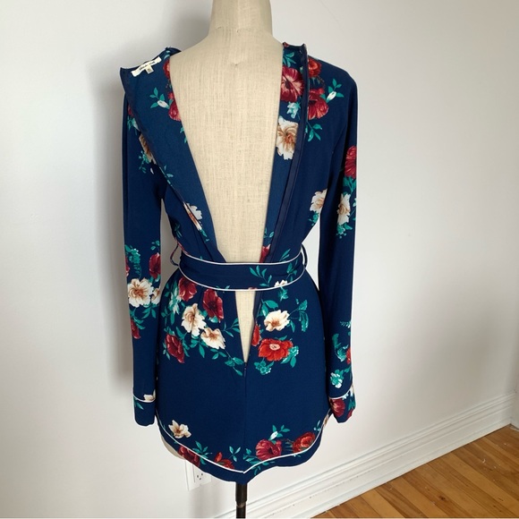 Bleuh Ciel Floral Romper Top Belted - Picture 6 of 8